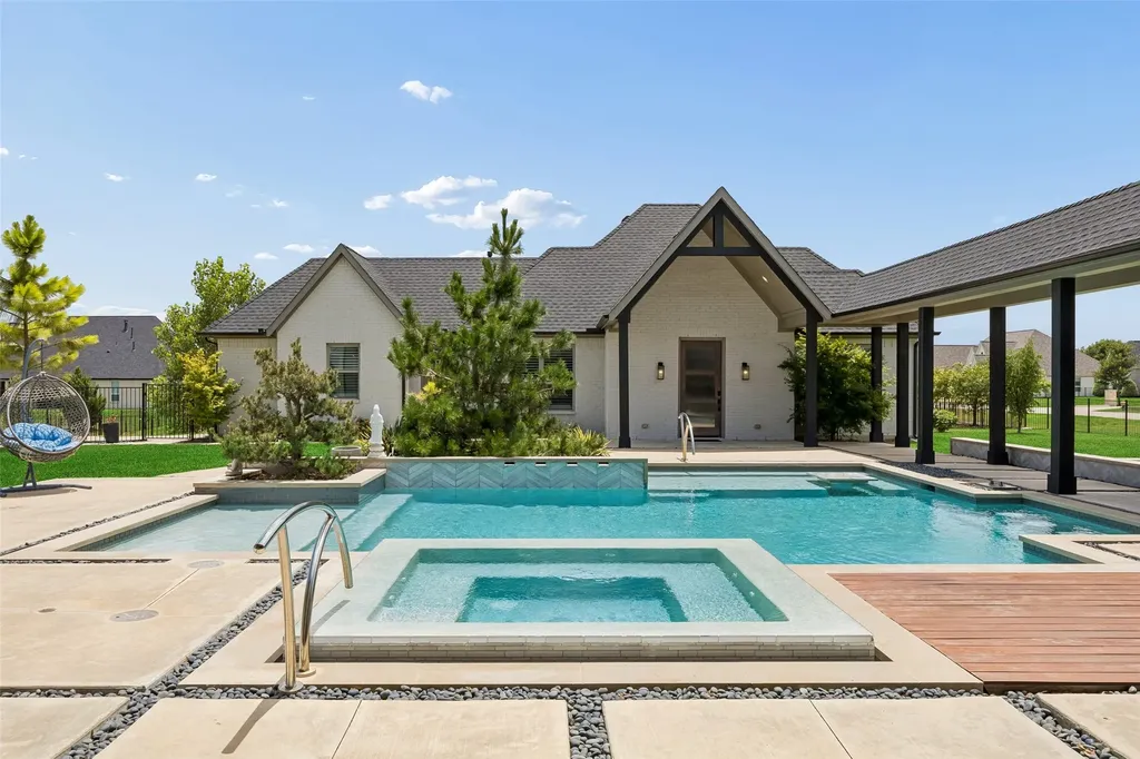 6300 Warwick Way Parker TX 75002