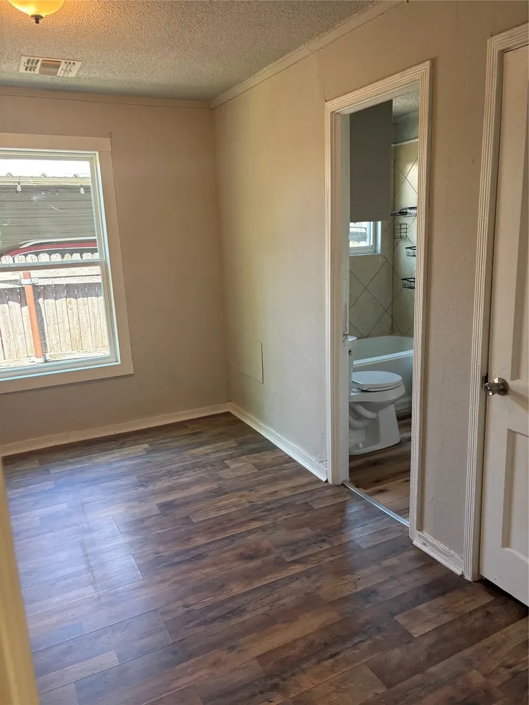 330 E Thompson Street Jacksboro TX 76458