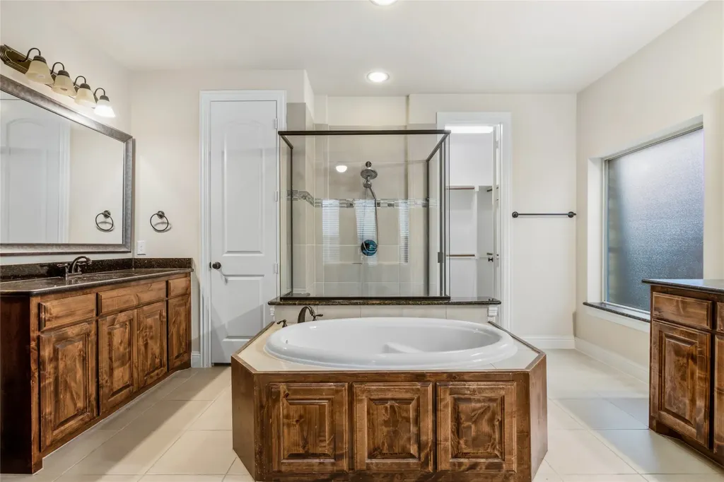 824 Marietta Lane Aubrey TX 76227