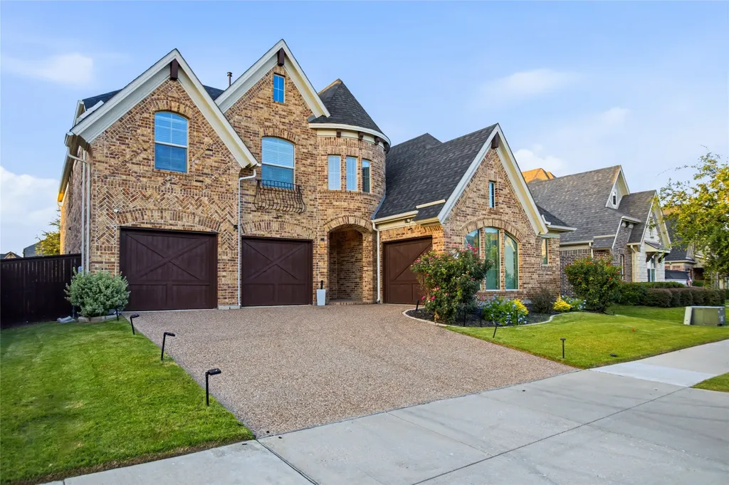 824 Marietta Lane Aubrey TX 76227