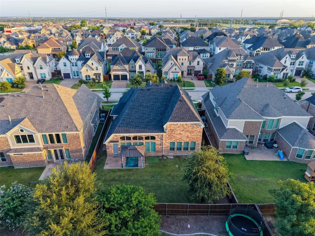 824 Marietta Lane Aubrey TX 76227