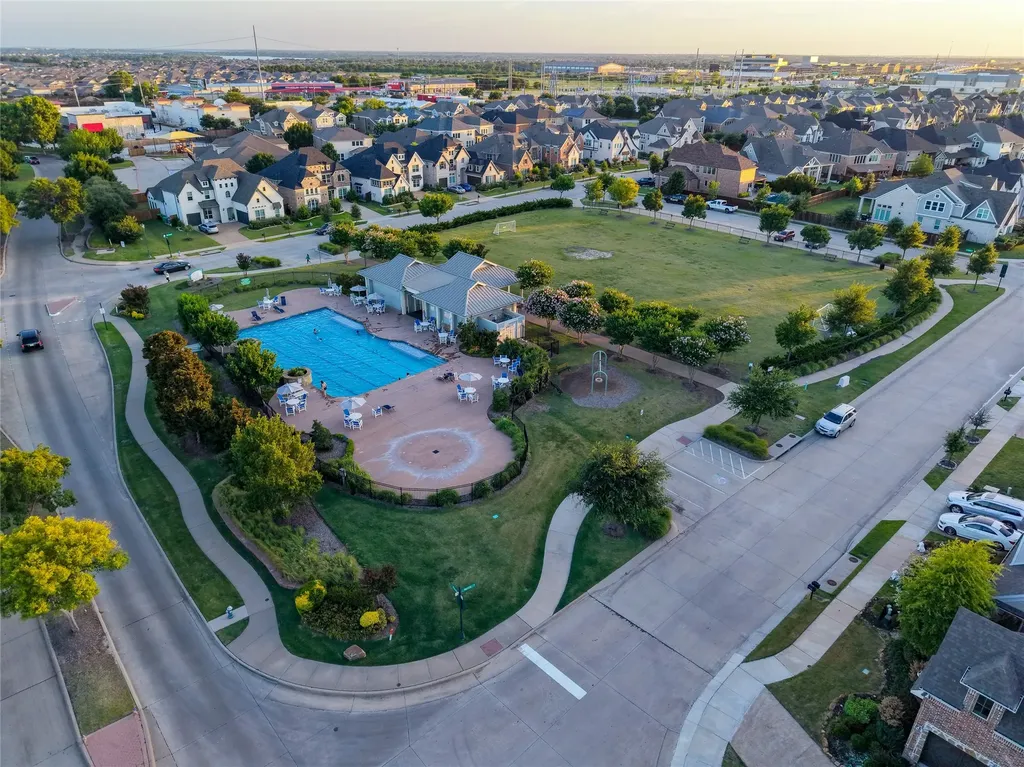 824 Marietta Lane Aubrey TX 76227