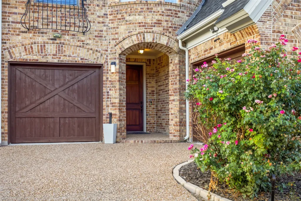 824 Marietta Lane Aubrey TX 76227