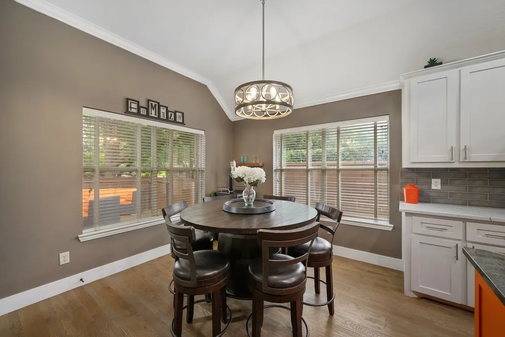 1910 Skipaway Drive Rowlett TX 75088