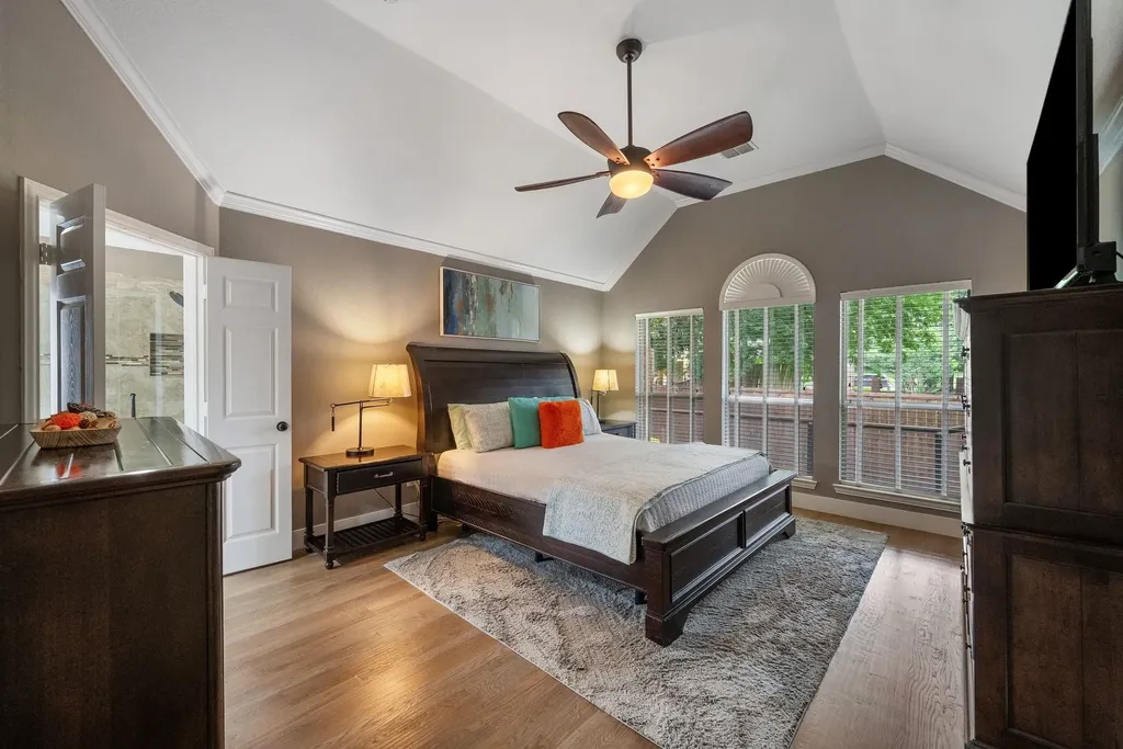 1910 Skipaway Drive Rowlett TX 75088