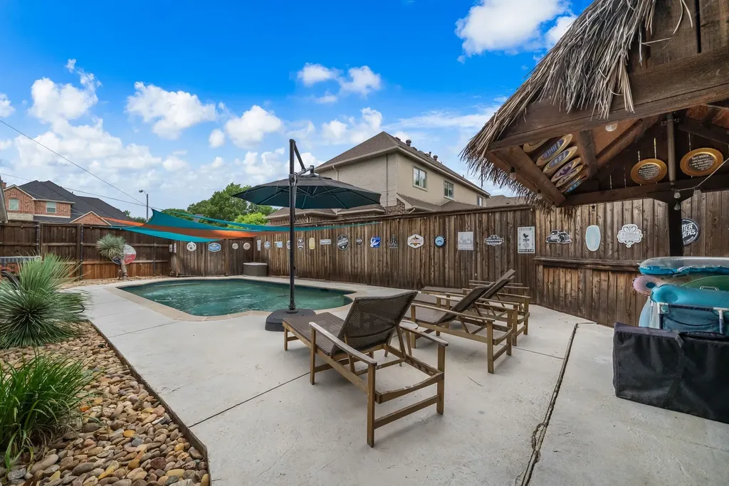 1910 Skipaway Drive Rowlett TX 75088