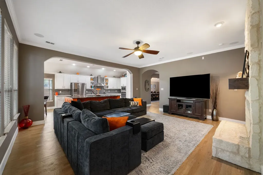 1910 Skipaway Drive Rowlett TX 75088