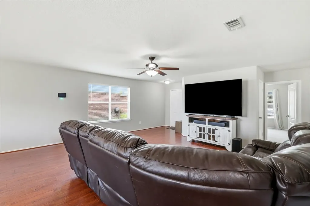 1637 Dream Catcher Way Krum TX 76249