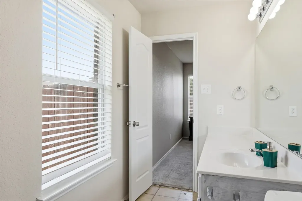 1637 Dream Catcher Way Krum TX 76249