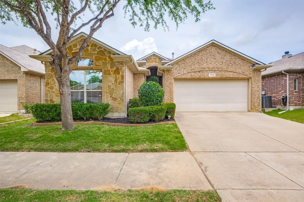 1104 Nora Lane Denton TX 76210