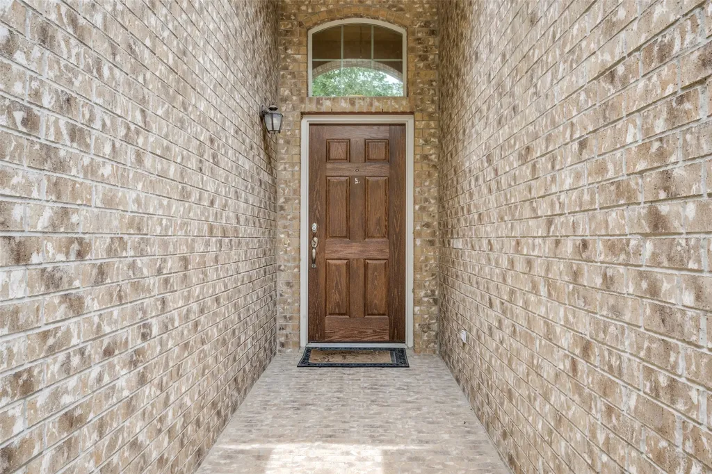 1104 Nora Lane Denton TX 76210