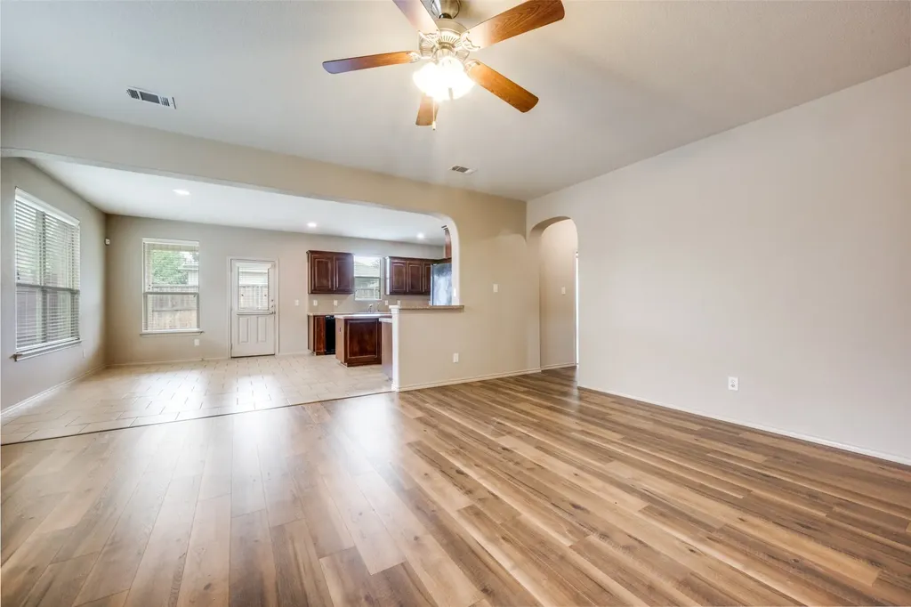 1104 Nora Lane Denton TX 76210