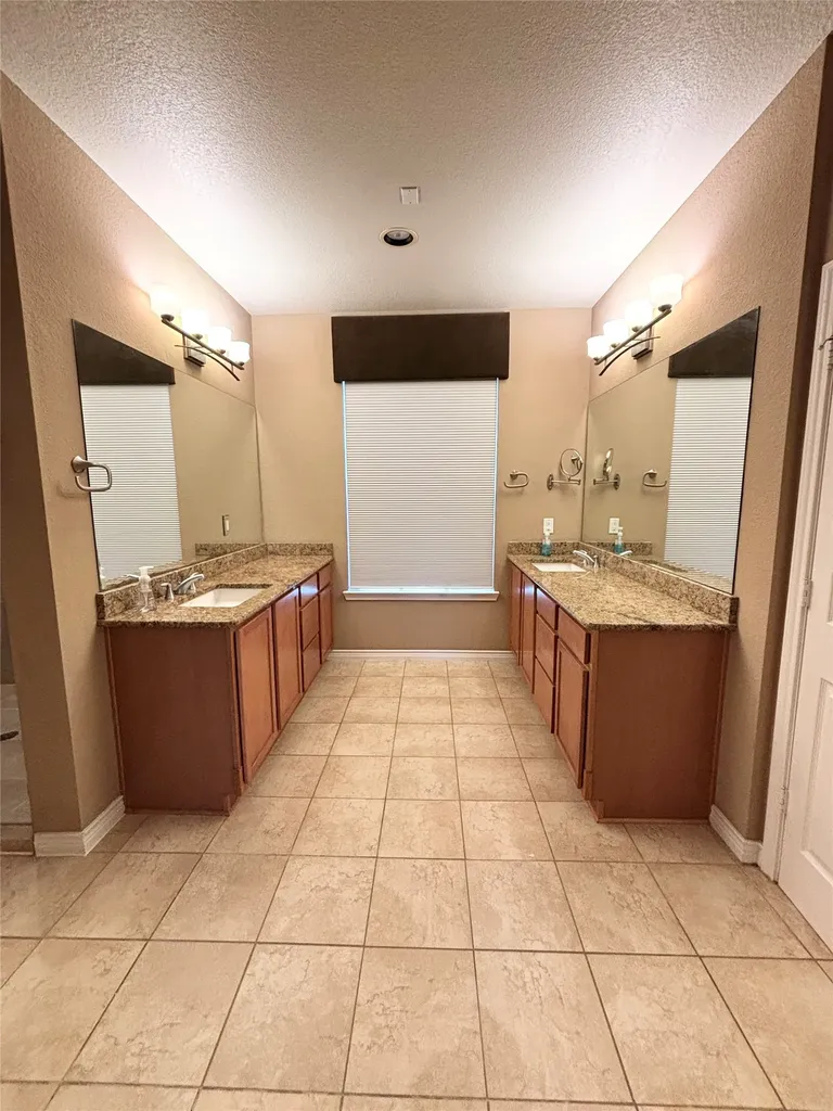 2016 Azure Pointe Richardson TX 75080