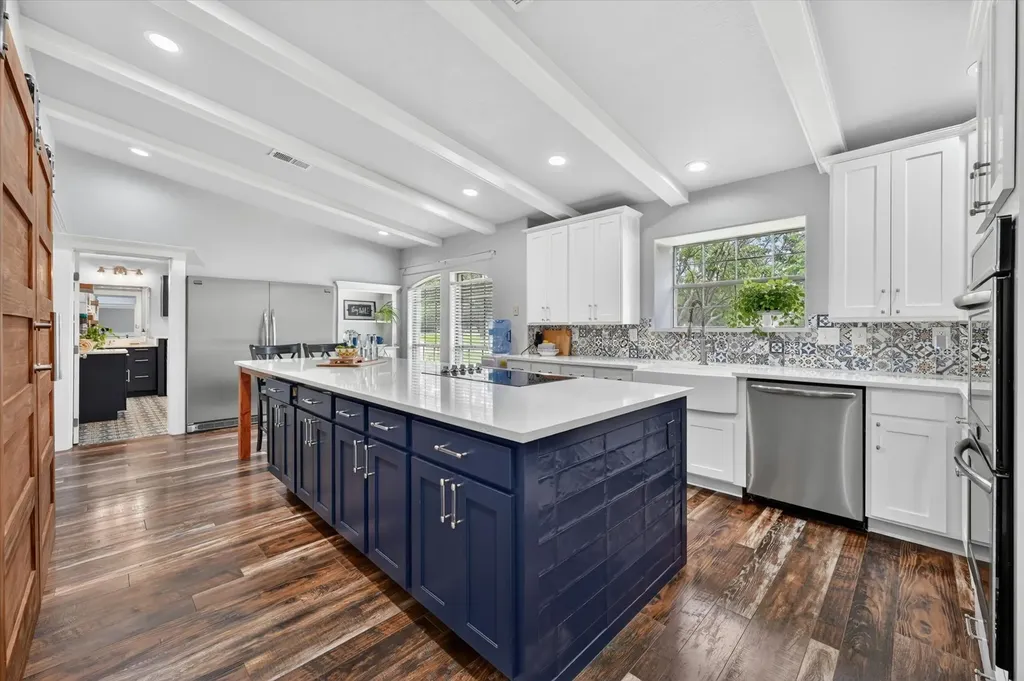 200 Cross Timbers Drive Double Oak TX 75077