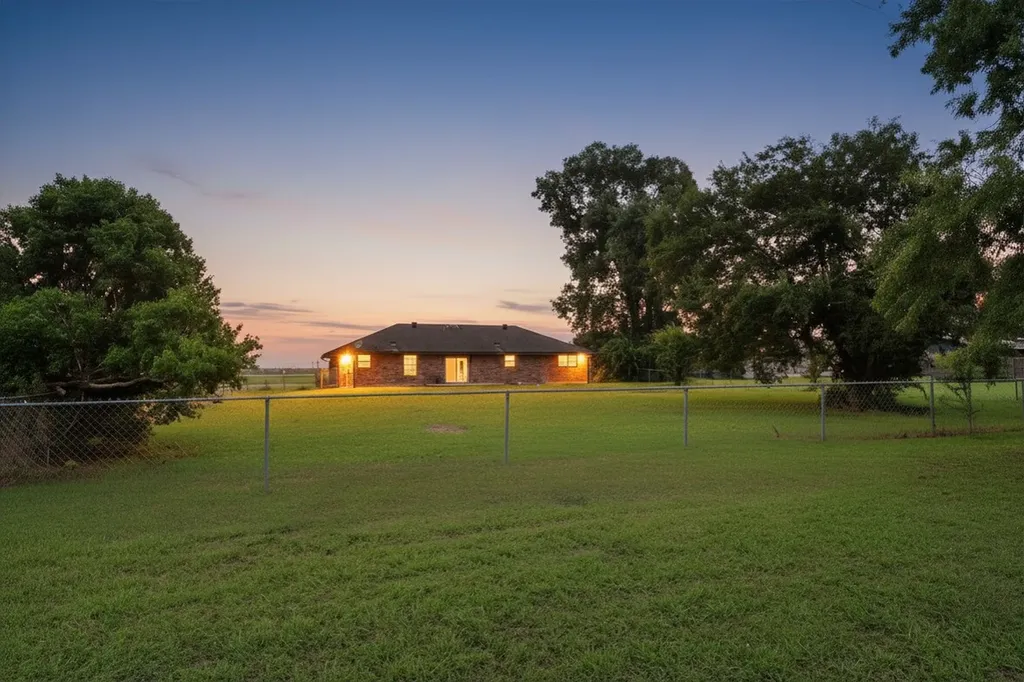 2346 County Road 319 Terrell TX 75161