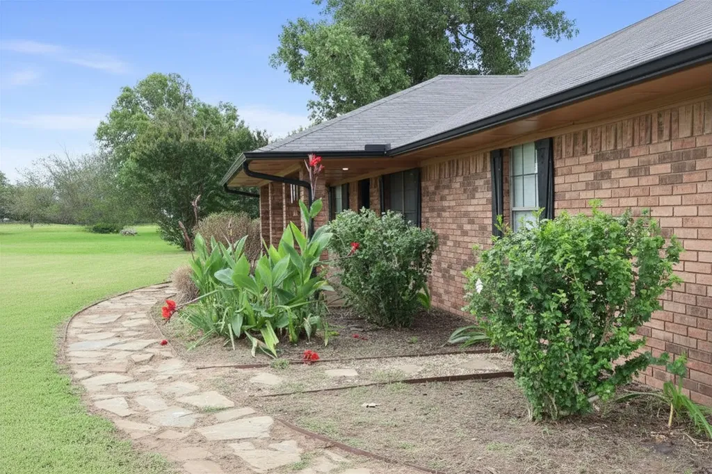 2346 County Road 319 Terrell TX 75161