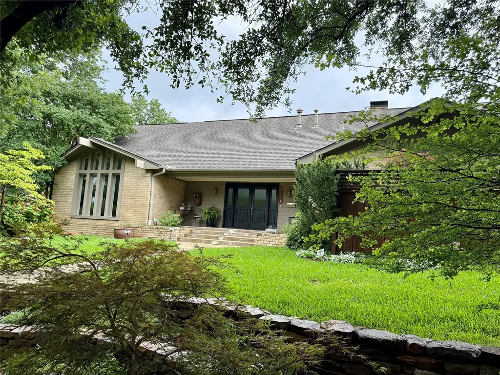 10115 Chesterton Drive Dallas TX 75238