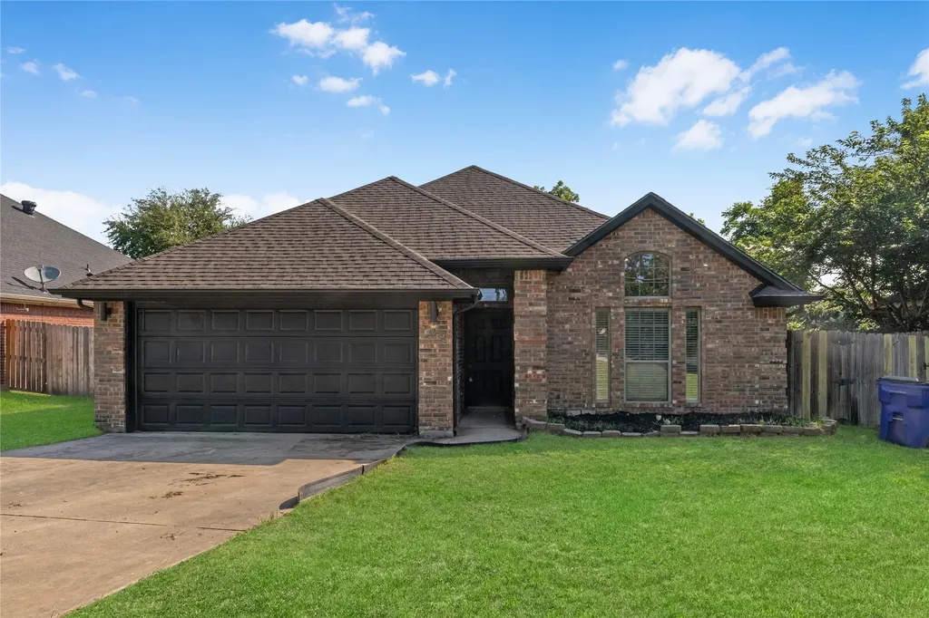 509 Mansfield Cardinal Road Kennedale TX 76060