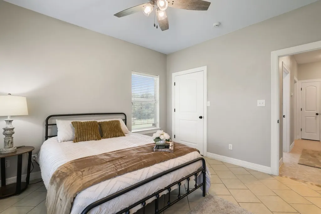 303 Celtic Road Howe TX 75459