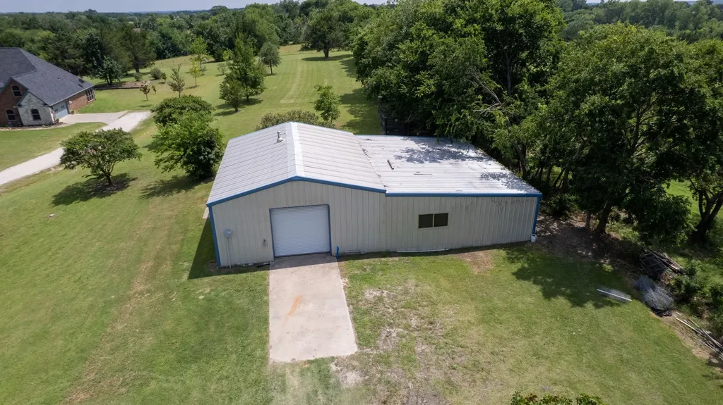 303 Celtic Road Howe TX 75459