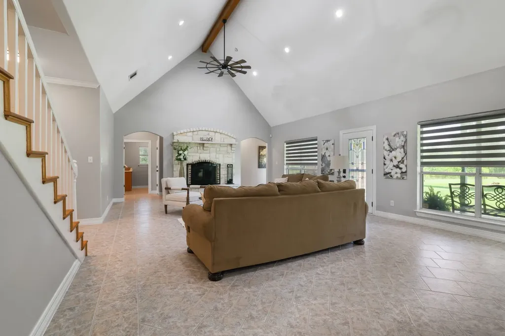 303 Celtic Road Howe TX 75459