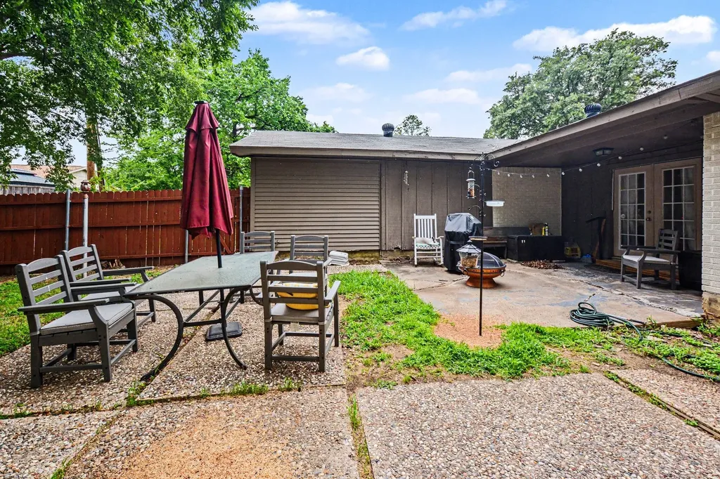 4133 Logan Street Irving TX 75062