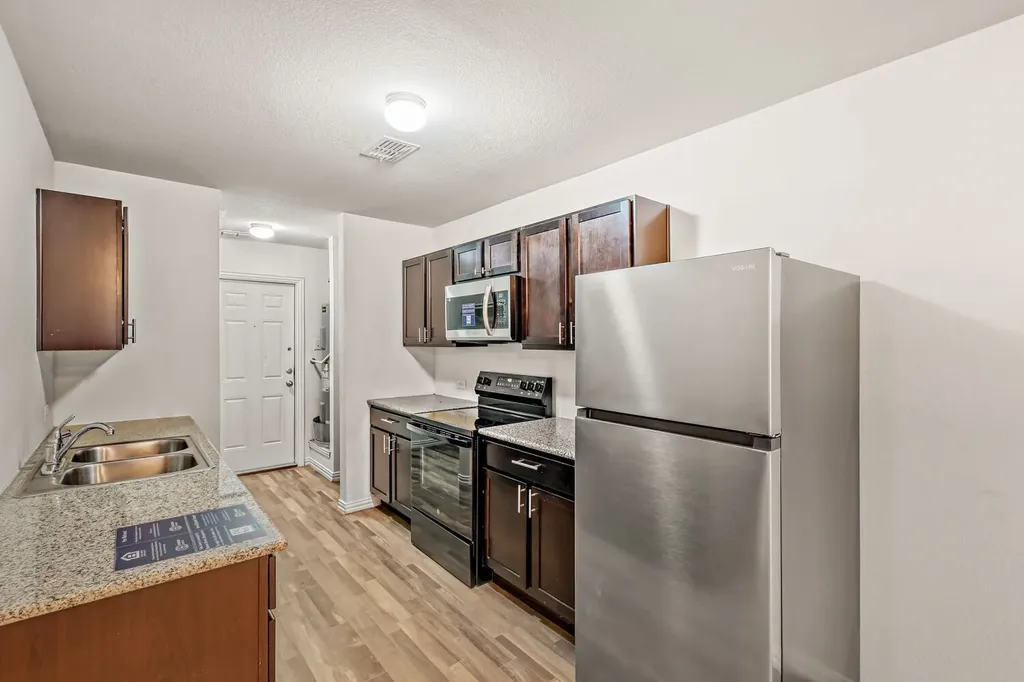 1881 Glenda Court Pelican Bay TX 76020