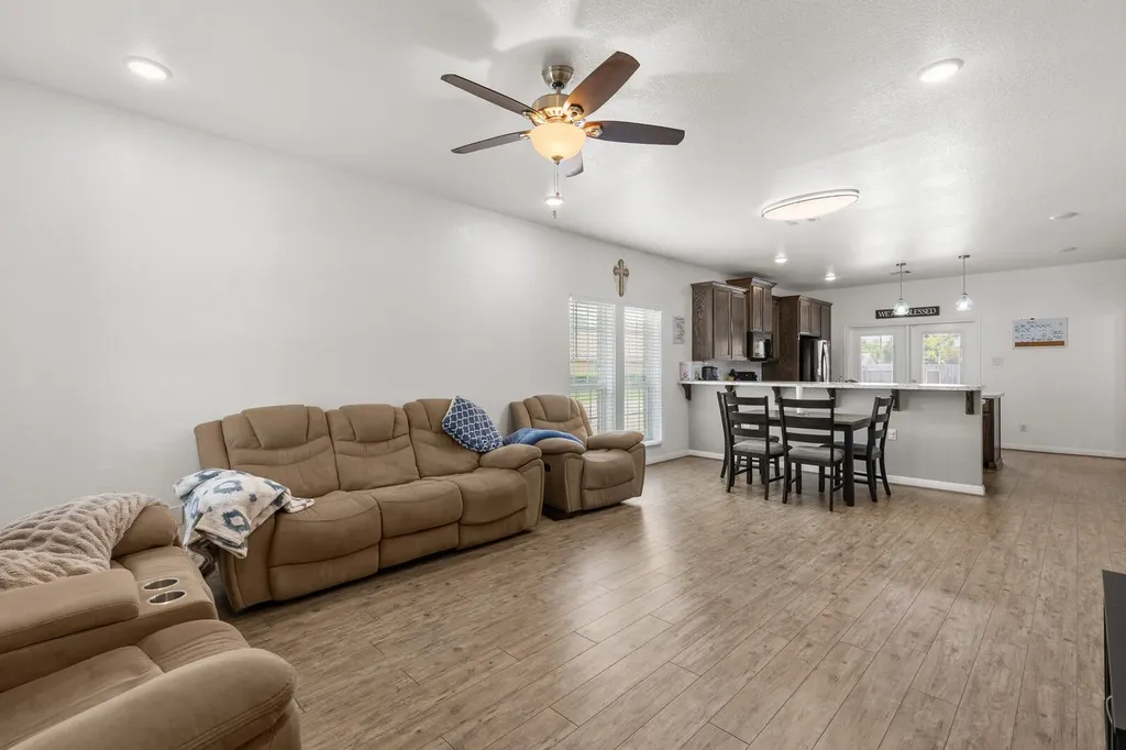 300 N Bermuda Street Lacy Lakeview TX 76705