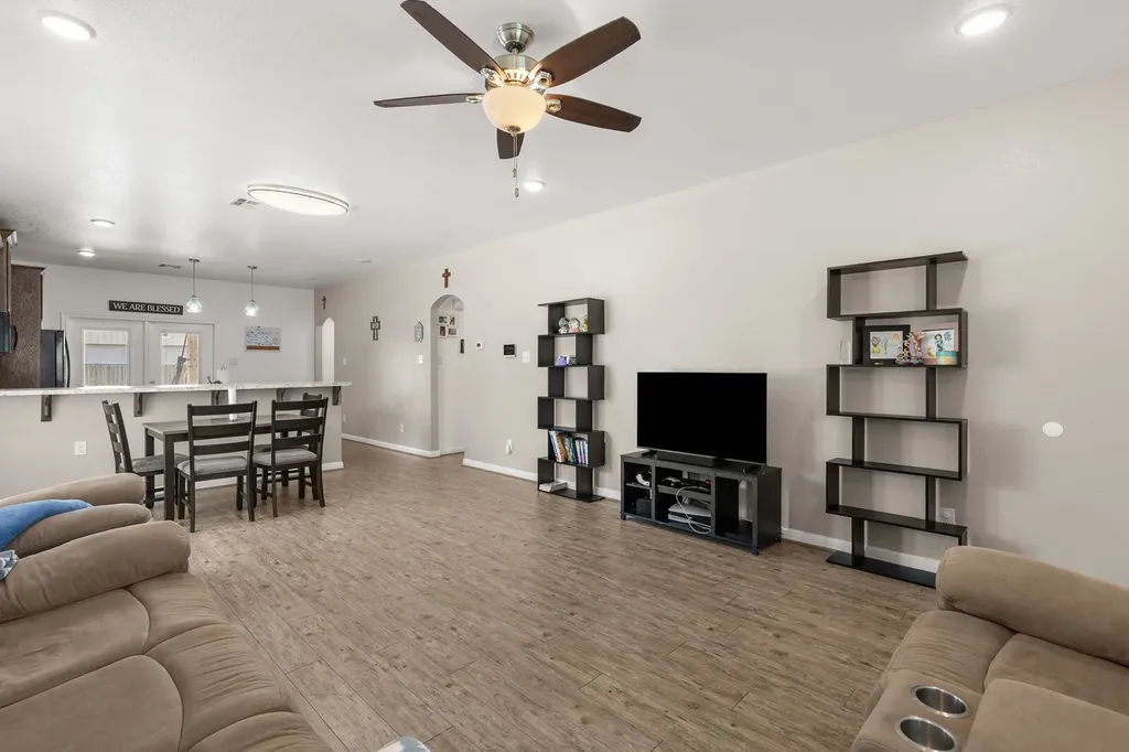 300 N Bermuda Street Lacy Lakeview TX 76705