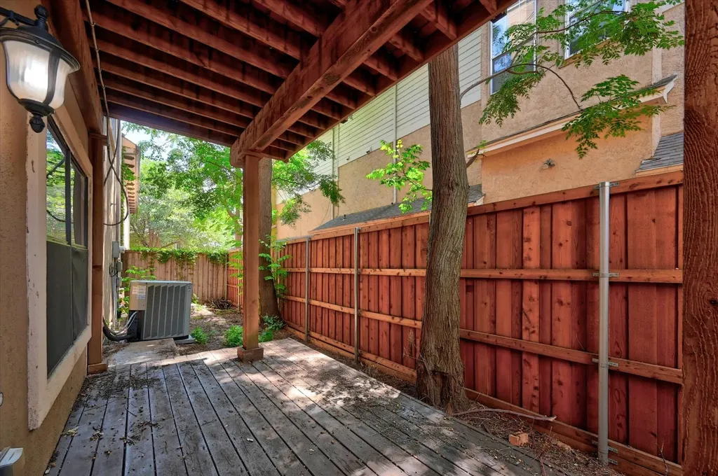 6220 Oram Street Dallas TX 75214