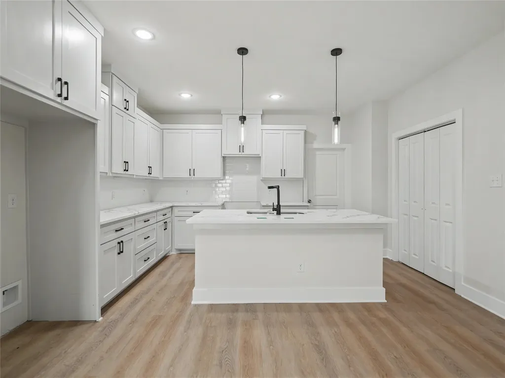 1163 Blalock Avenue Fort Worth TX 76115