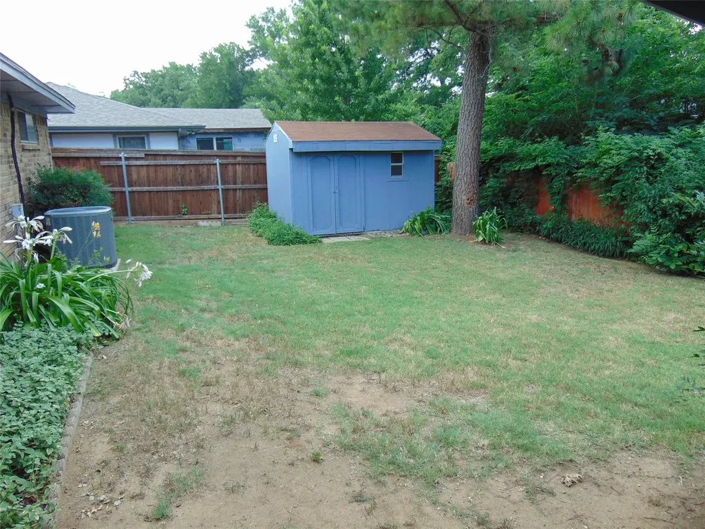 5420 Kings Manor Drive Lake Dallas TX 75065