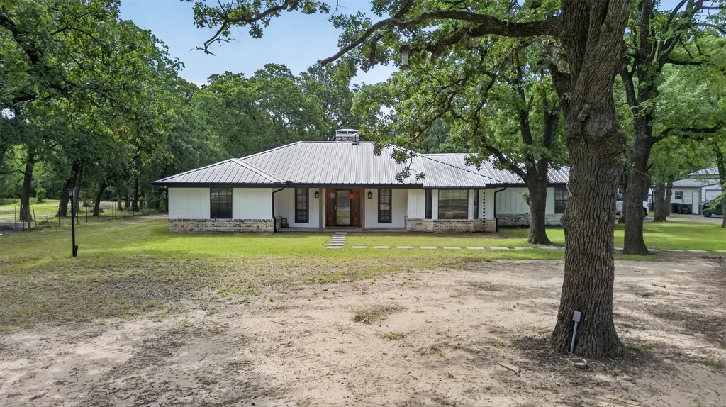 9681 County Road 4091 Scurry TX 75158