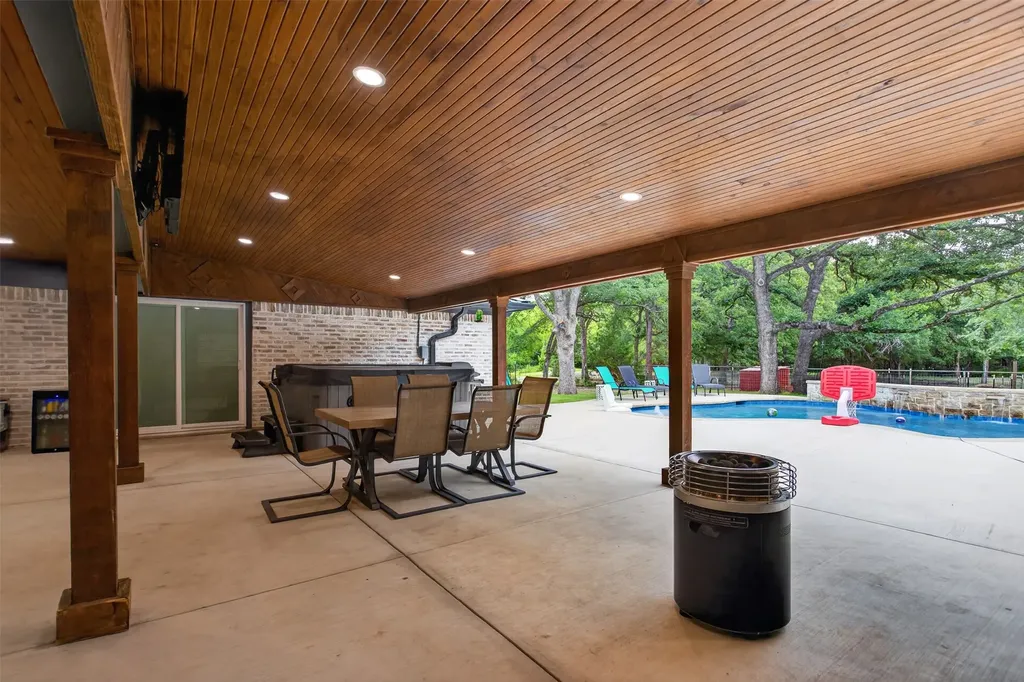 9681 County Road 4091 Scurry TX 75158