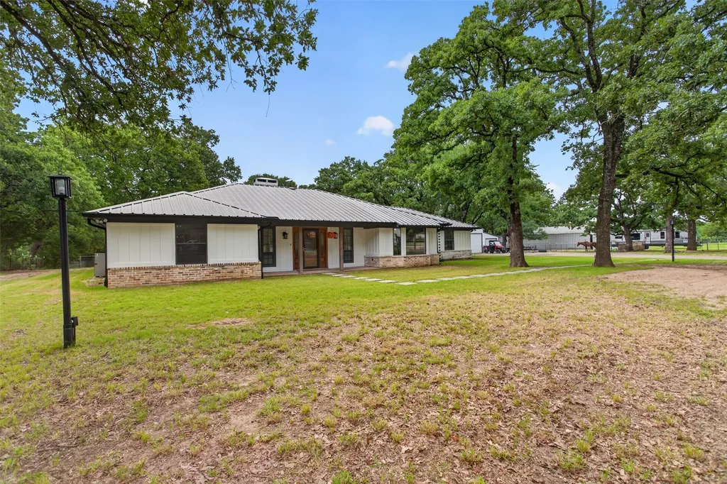 9681 County Road 4091 Scurry TX 75158
