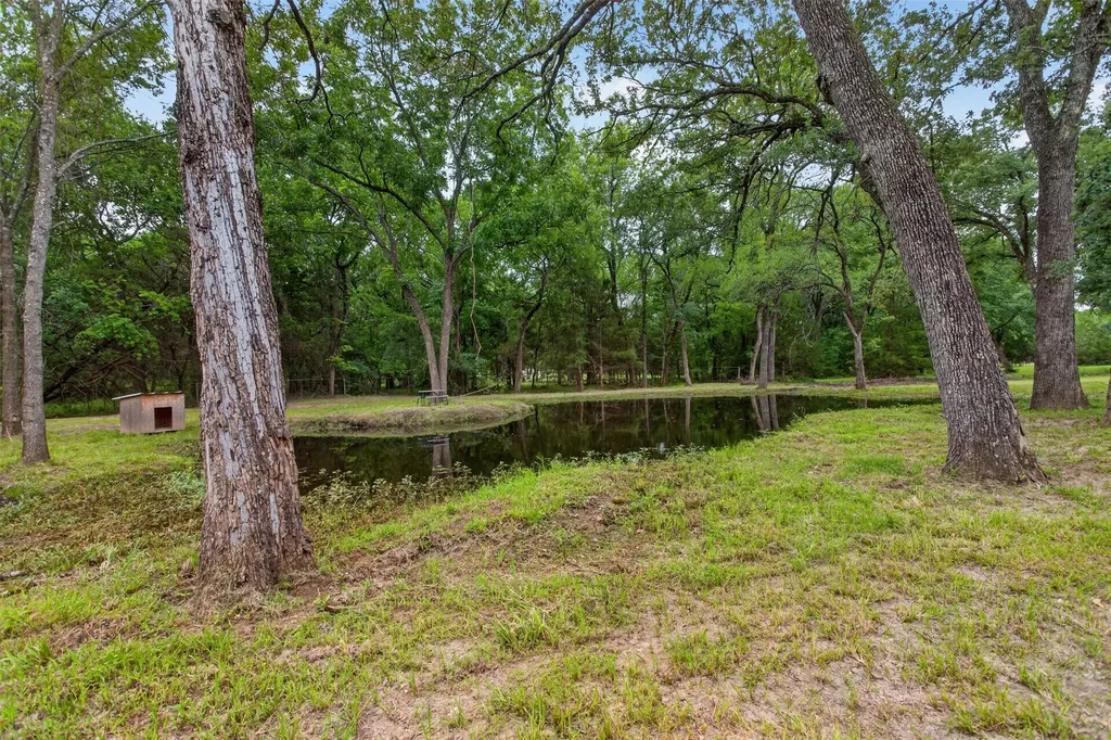 9681 County Road 4091 Scurry TX 75158