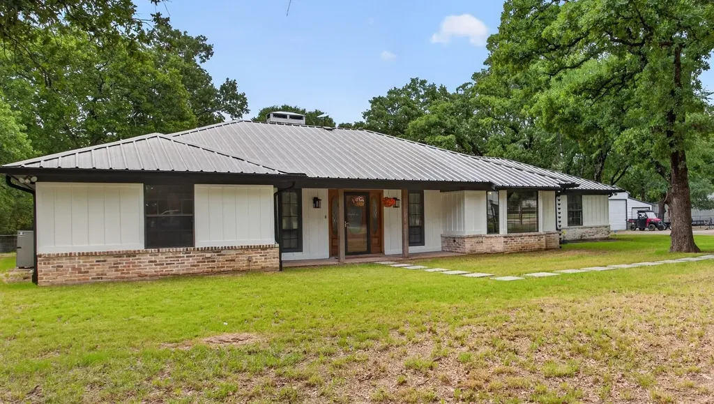 9681 County Road 4091 Scurry TX 75158