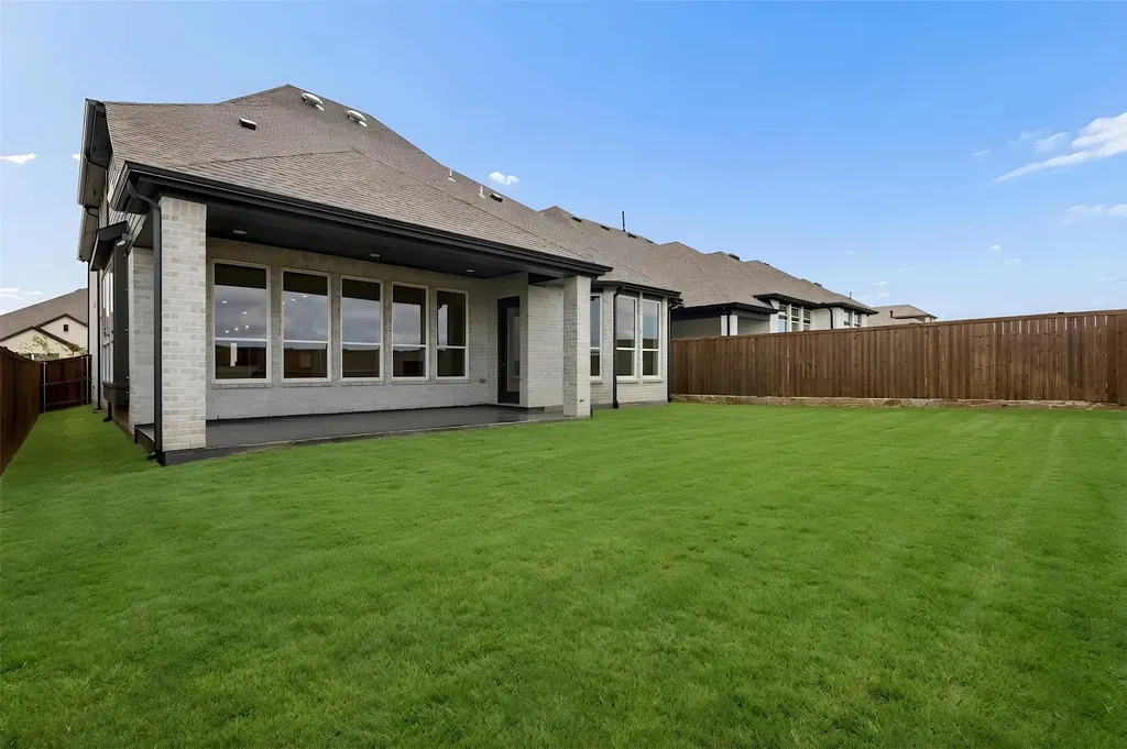 1729 Boxwood Row Drive Aubrey TX 76227