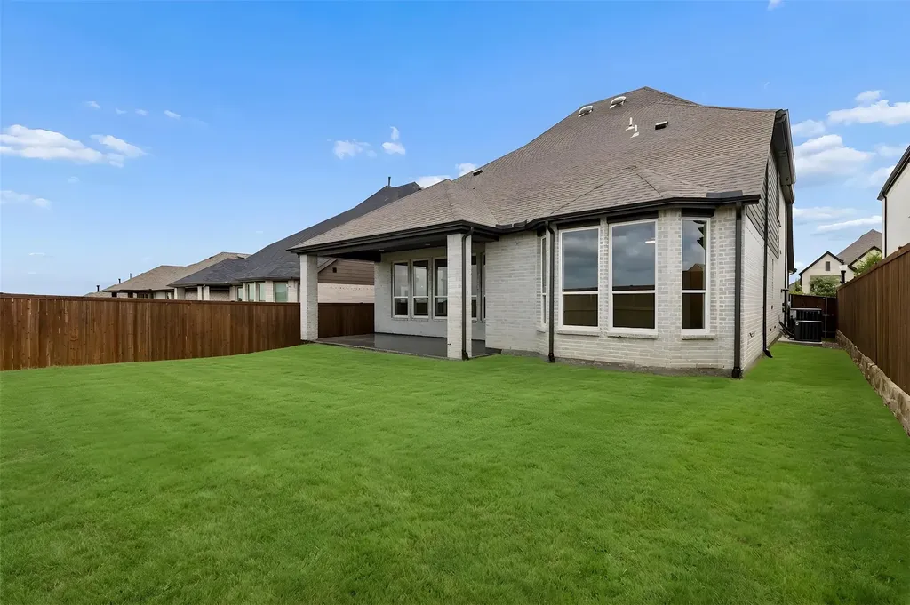 1729 Boxwood Row Drive Aubrey TX 76227
