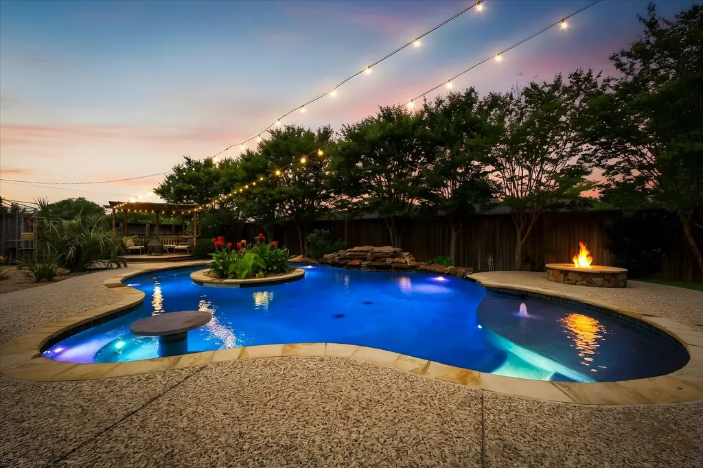 110 W Crockett Street Wolfe City TX 75496