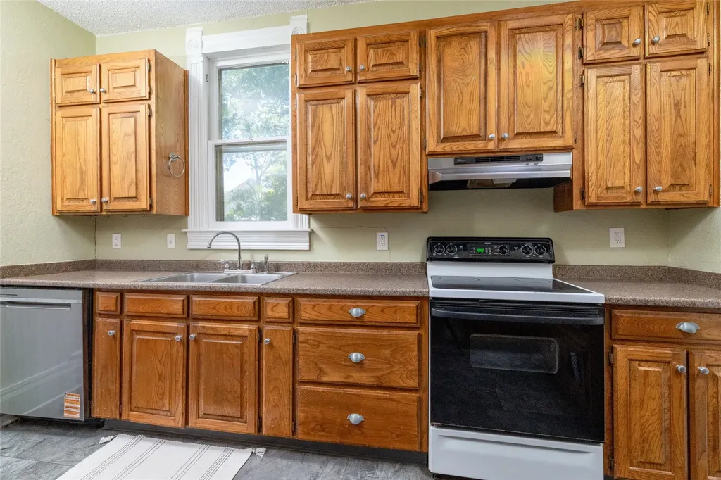 412 W Josephine Street Weatherford TX 76086
