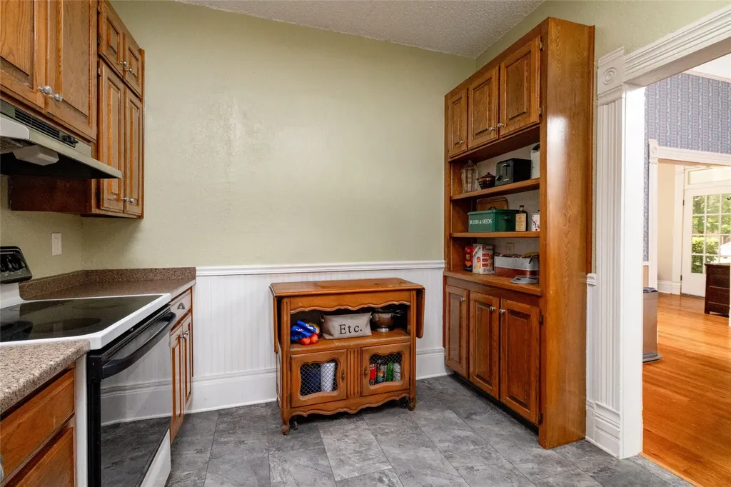 412 W Josephine Street Weatherford TX 76086