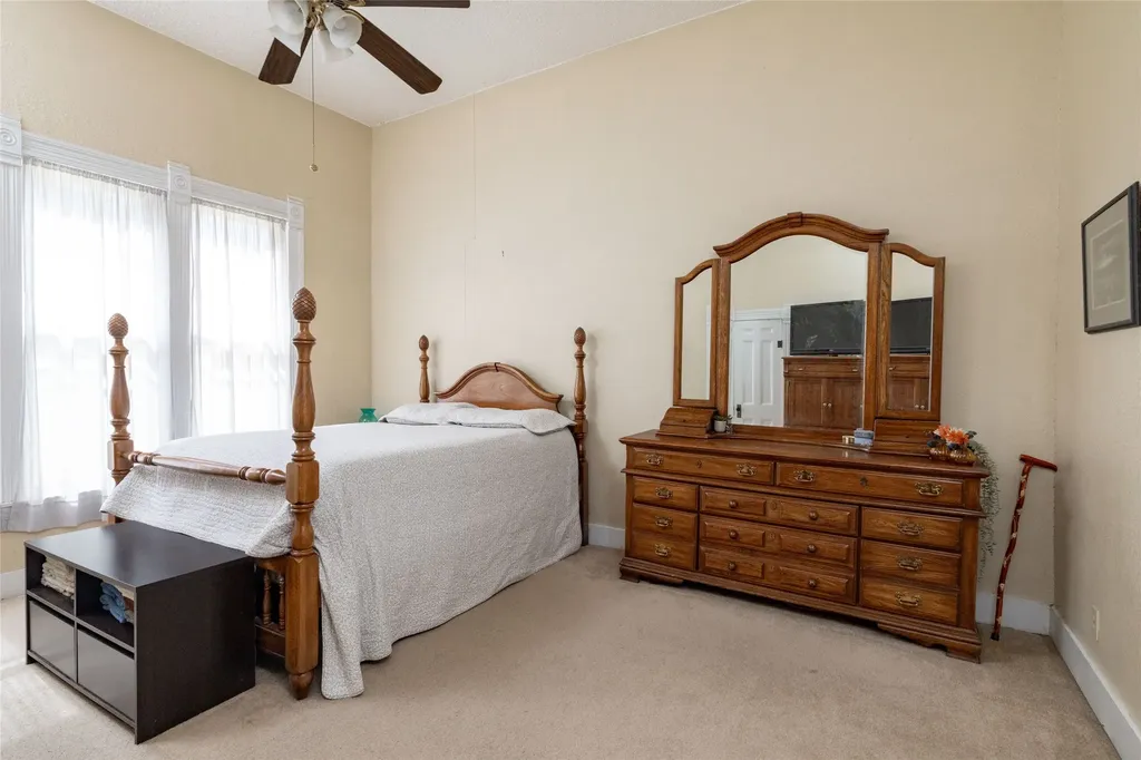 412 W Josephine Street Weatherford TX 76086