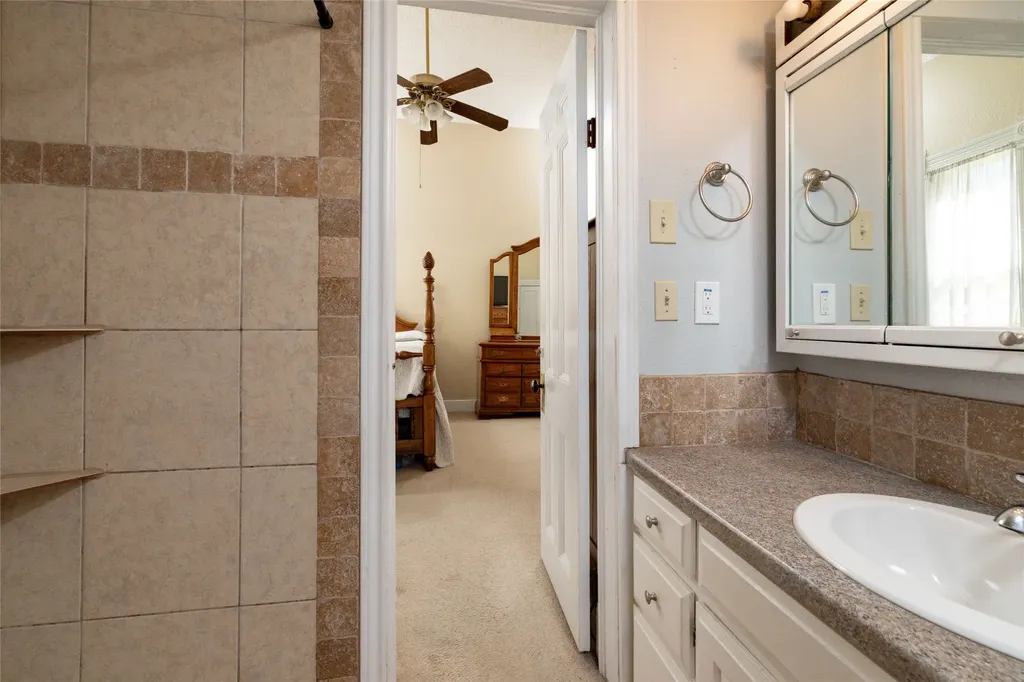 412 W Josephine Street Weatherford TX 76086
