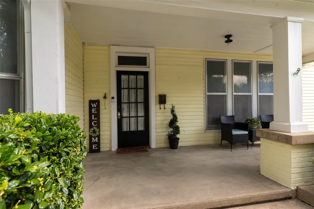 412 W Josephine Street Weatherford TX 76086