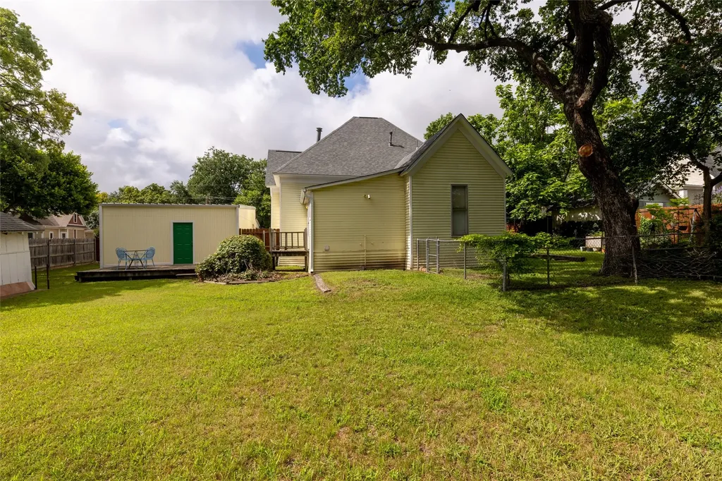 412 W Josephine Street Weatherford TX 76086