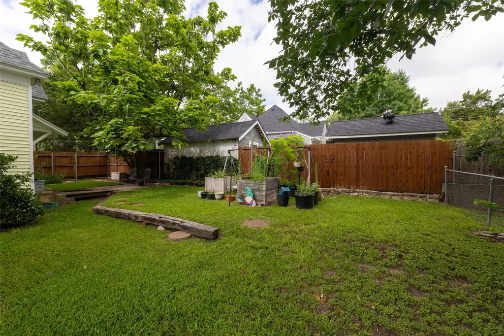 412 W Josephine Street Weatherford TX 76086