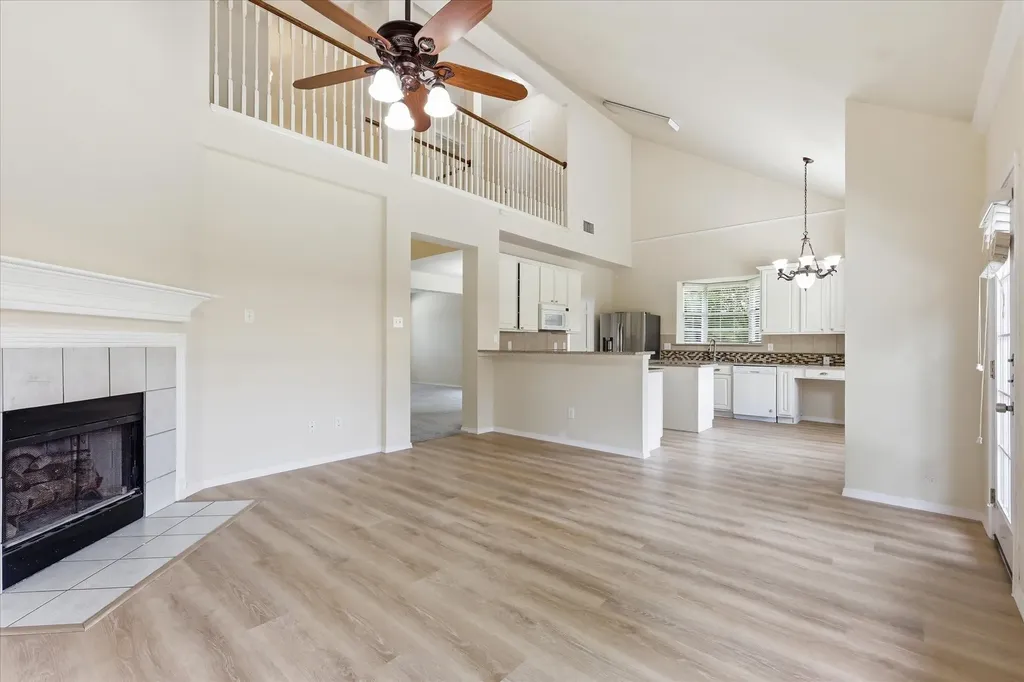 105 Dorsett Drive Irving TX 75063