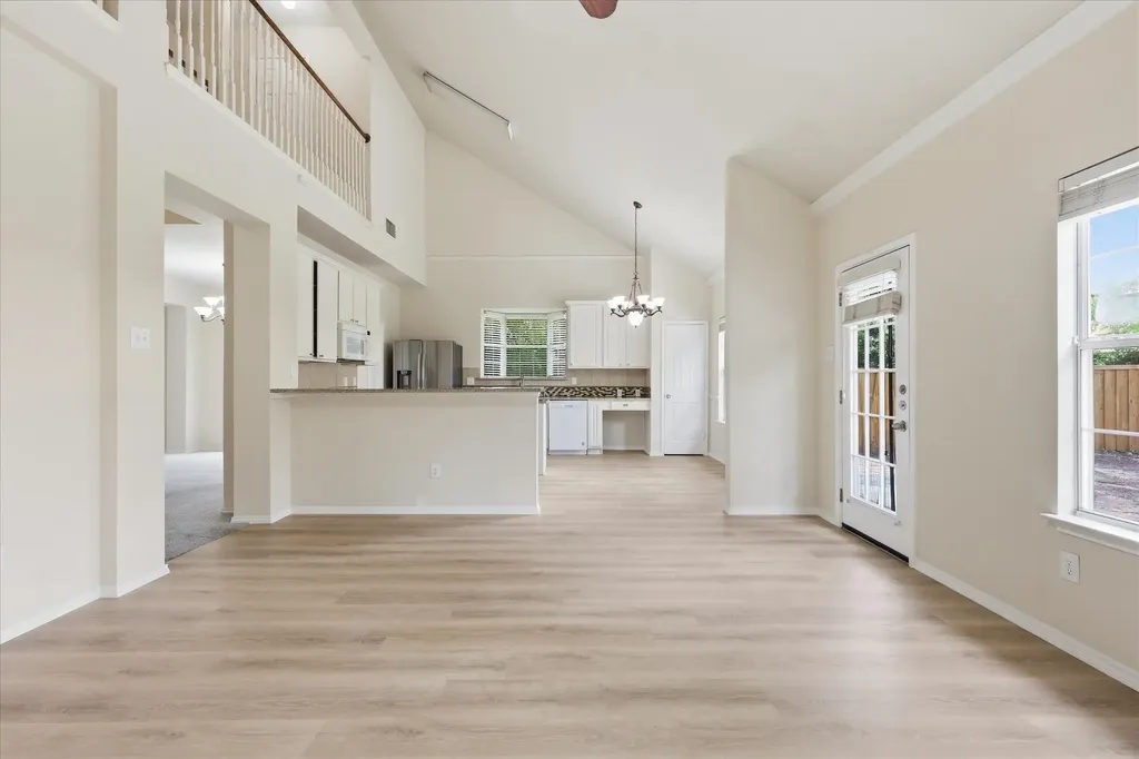 105 Dorsett Drive Irving TX 75063