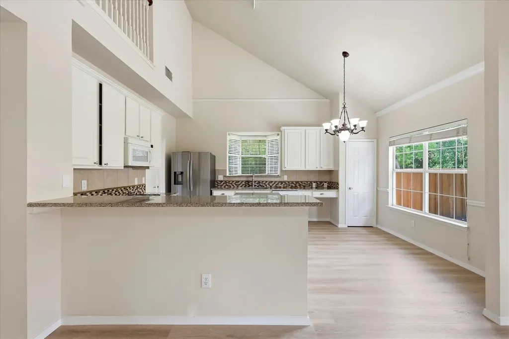 105 Dorsett Drive Irving TX 75063
